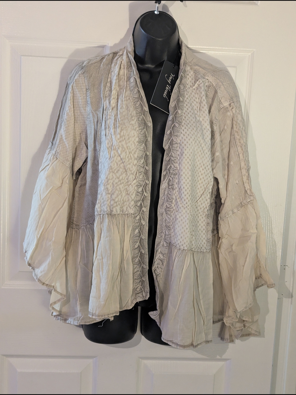 Young Threads Bell Sleeve Boho Open Front Jacket NWT Medium Latte